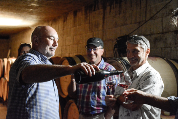 Nous, Co-acheteurs aux Hospices de Beaune